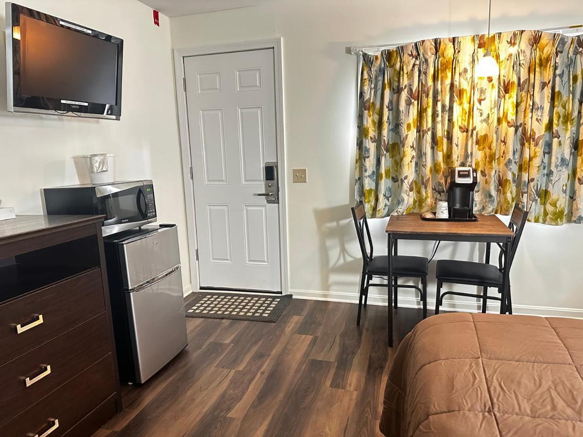 Motel Blue Spruce Plymouth Exterior foto