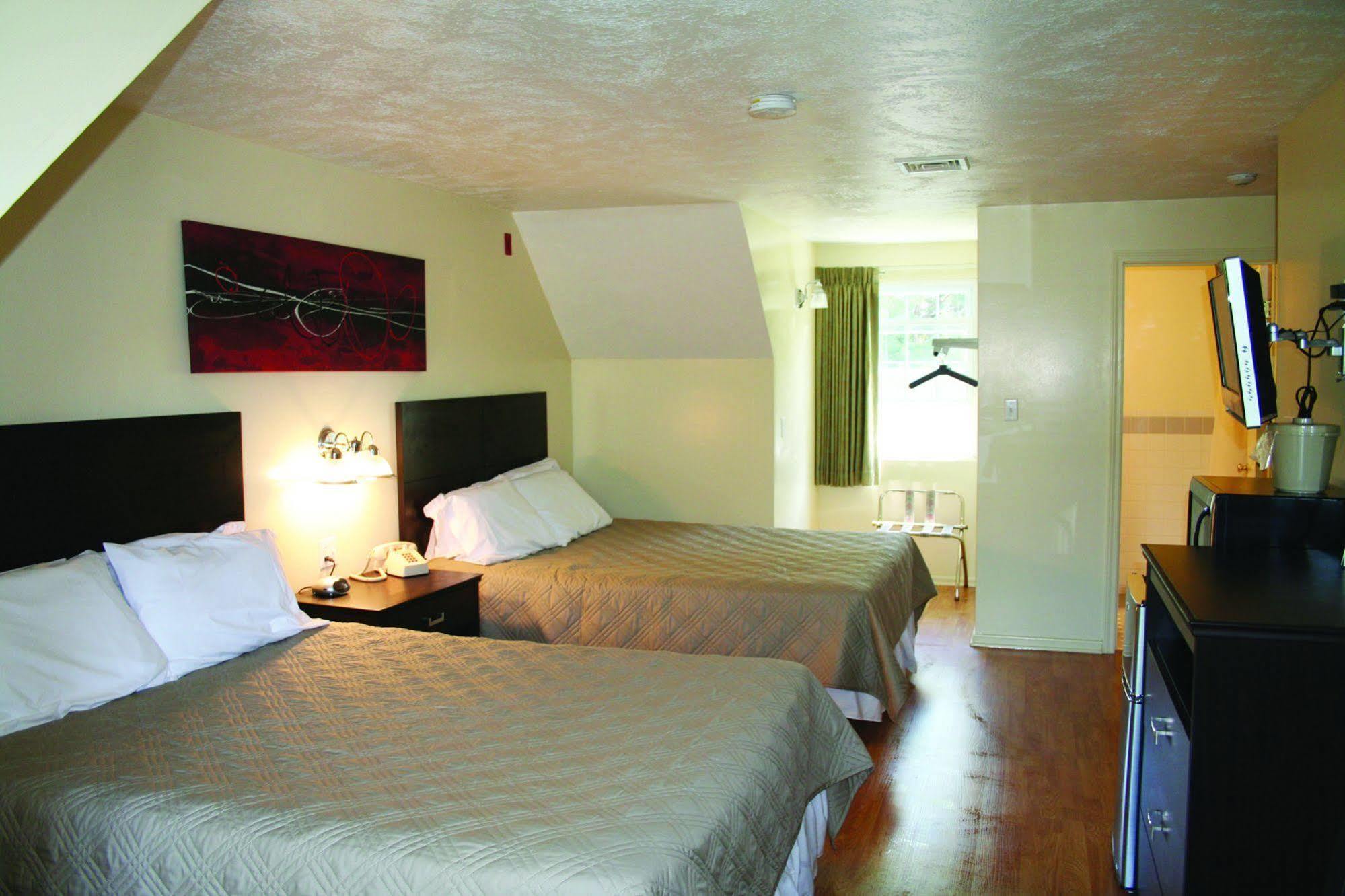 Motel Blue Spruce Plymouth Exterior foto
