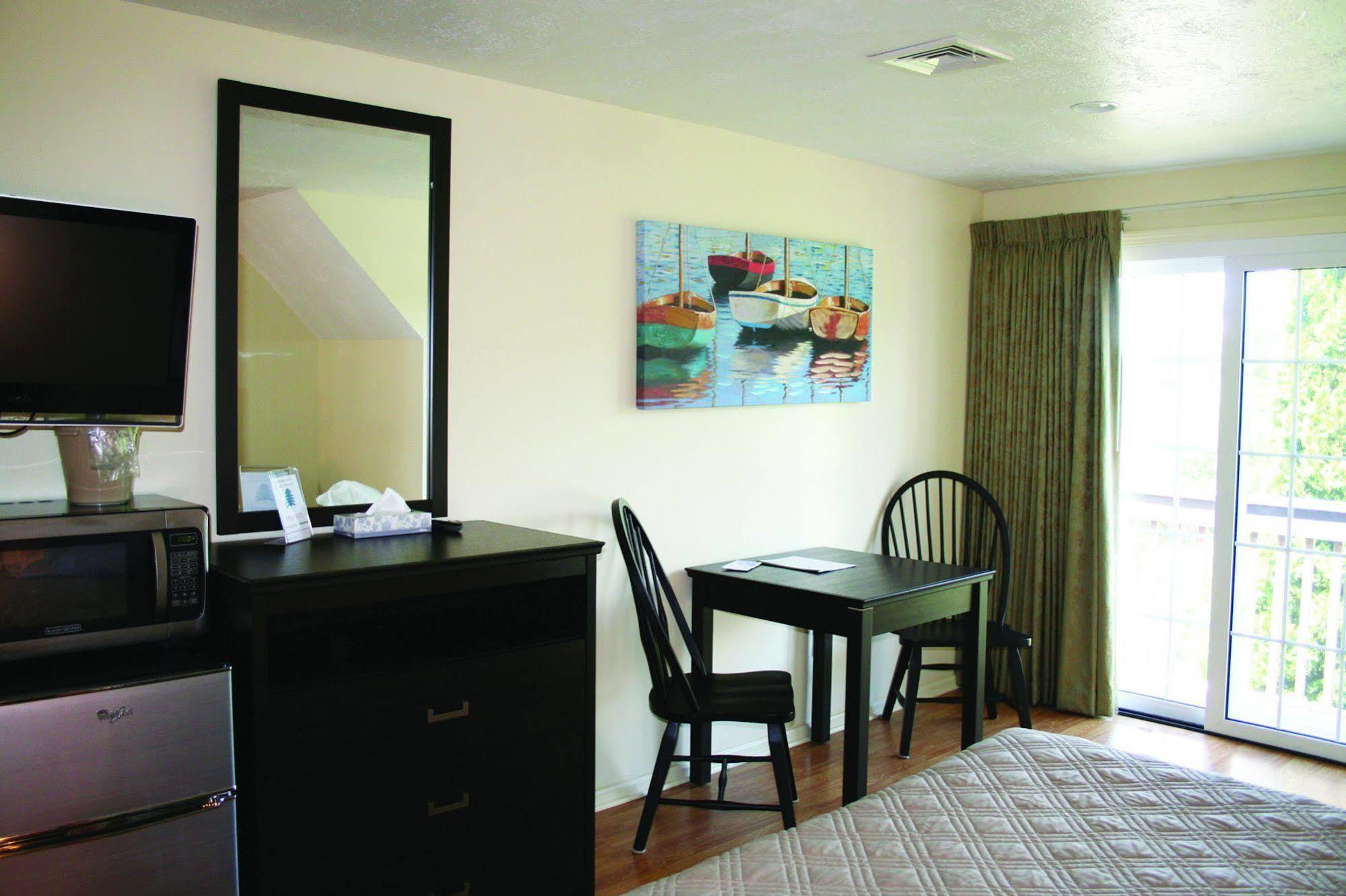 Motel Blue Spruce Plymouth Exterior foto